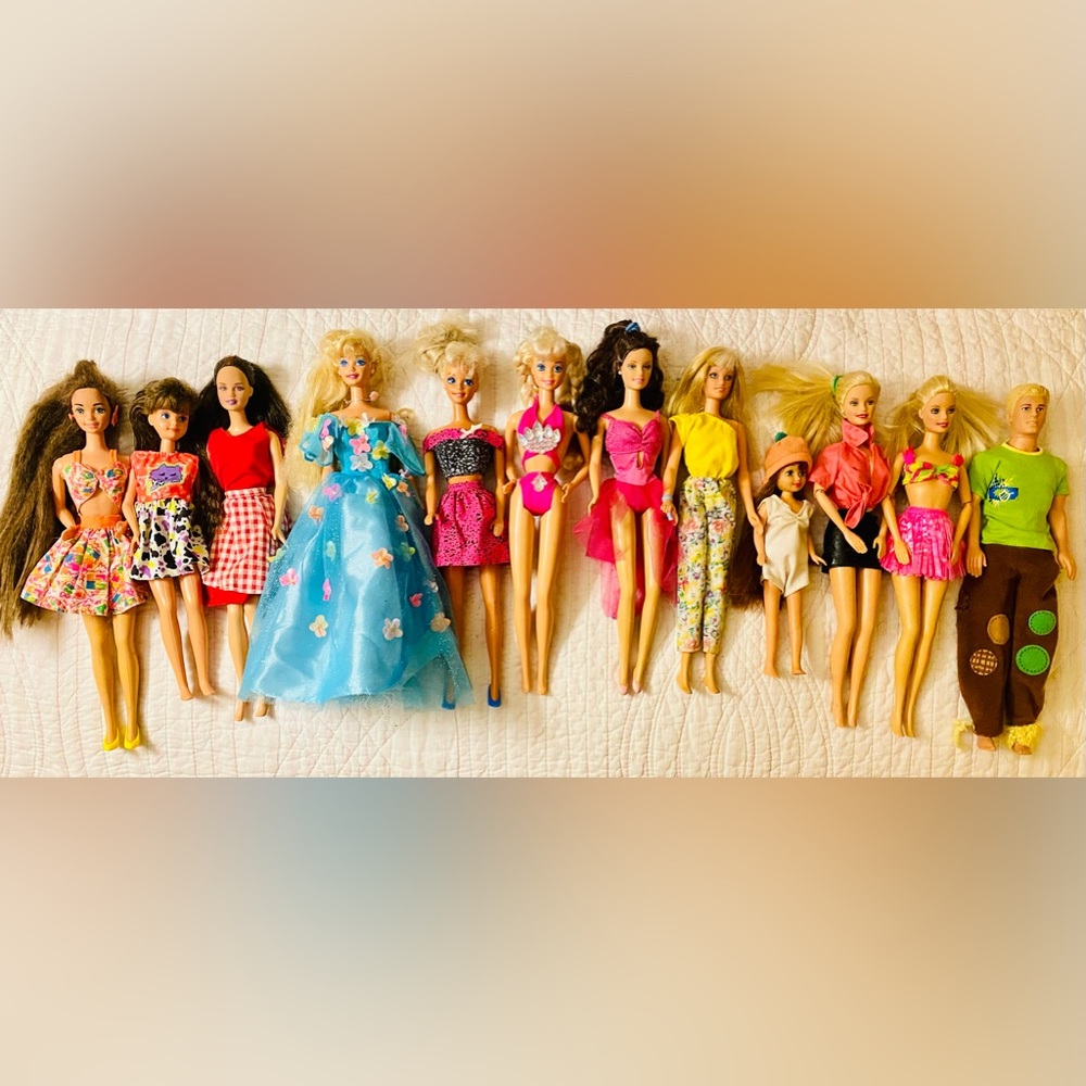 Vintage Mattel Barbie & Clothes Bundle Lot - Picture 10 of 10